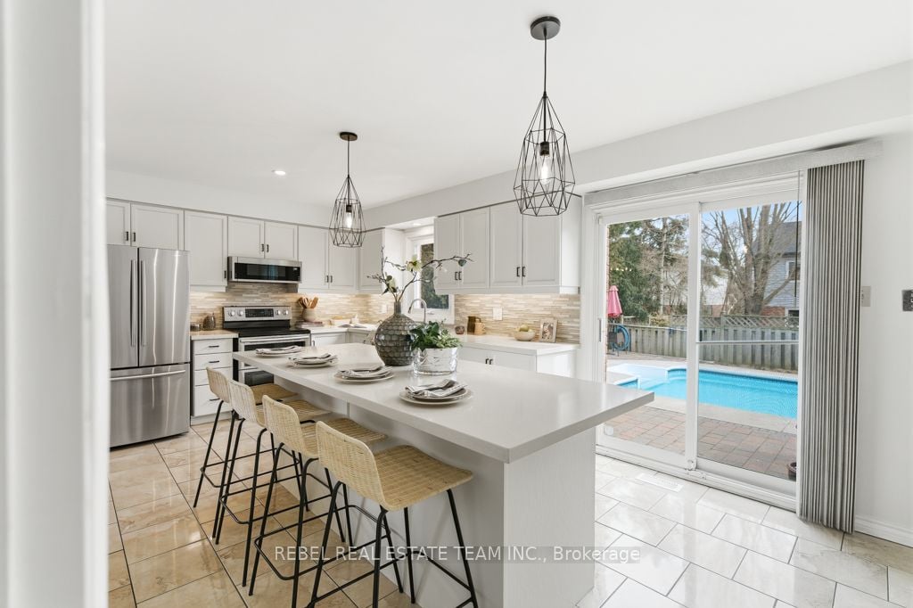 Additional image 6 of 62 Ennisclare Place, Whitby, ON, L1R 1S1