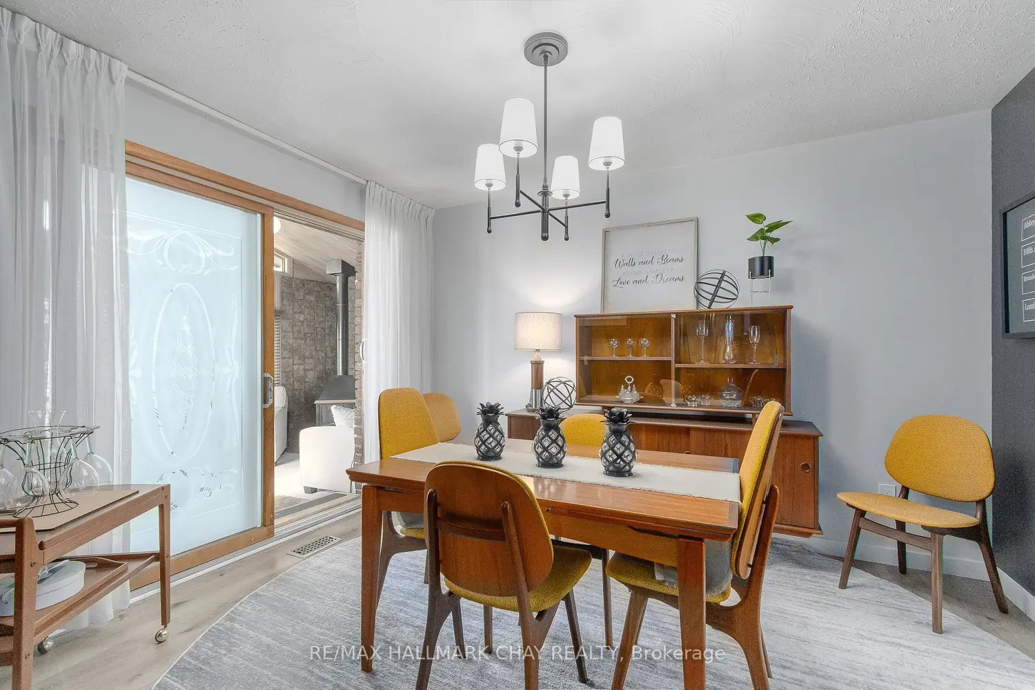 Additional image 3 of 1009 Fairbairn Street