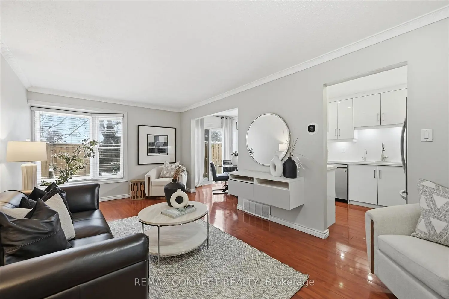 Additional image 3 of 2185 Fairchild Boulevard 23