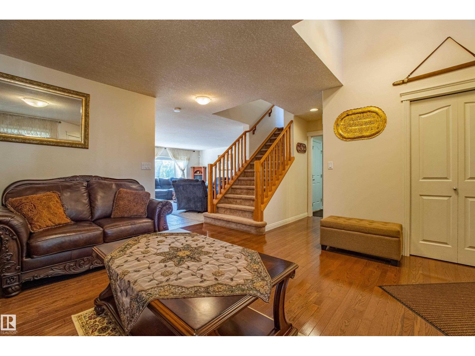 Additional image 3 of 1119 114 Street SW, Edmonton, AB, T6W1P6