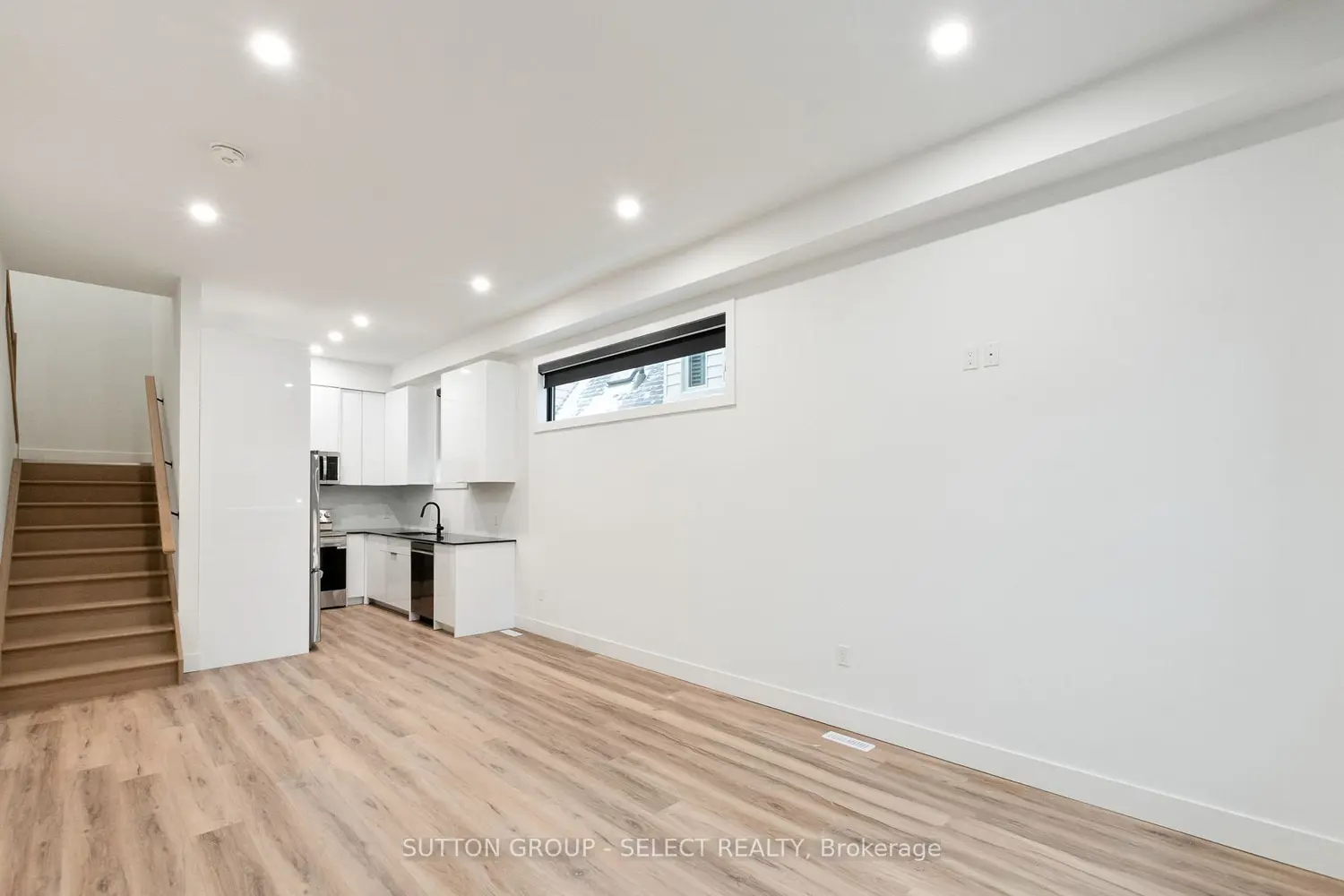 Additional image 2 of 822 Maitland Street