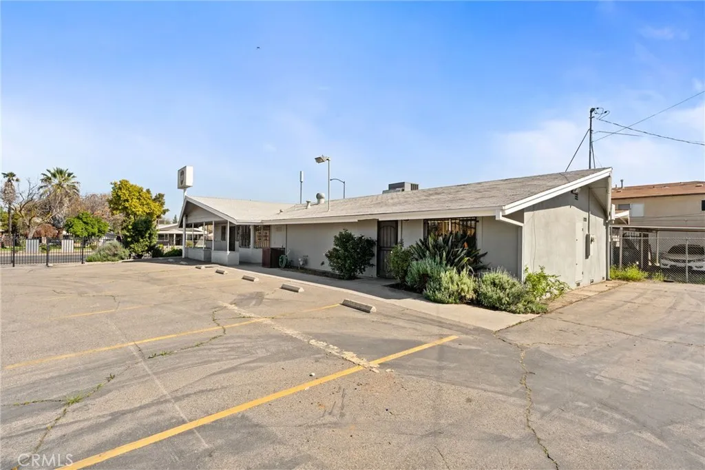Additional image 43 of 422 E Shields Ave, Fresno, CA 93704
