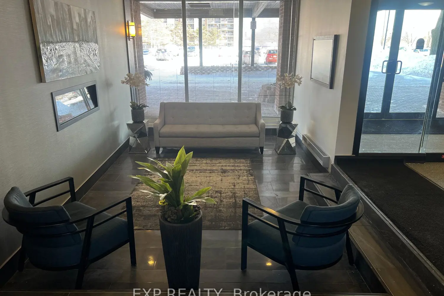 Additional image 14 of 1660 Bloor Street 208