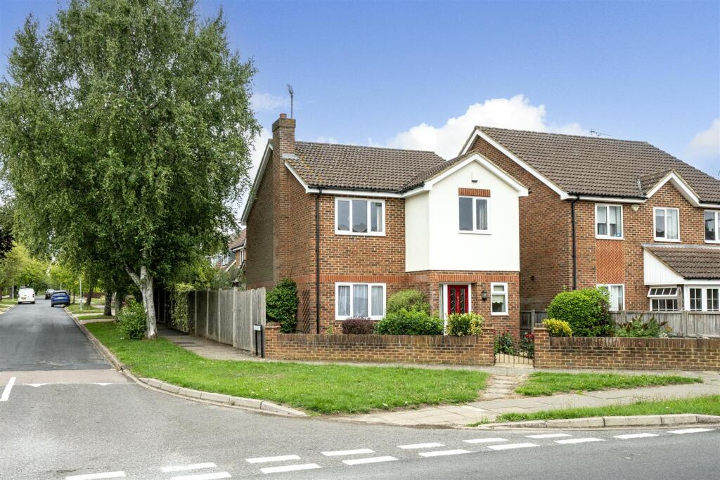 St. Vincent Drive, St. Albans