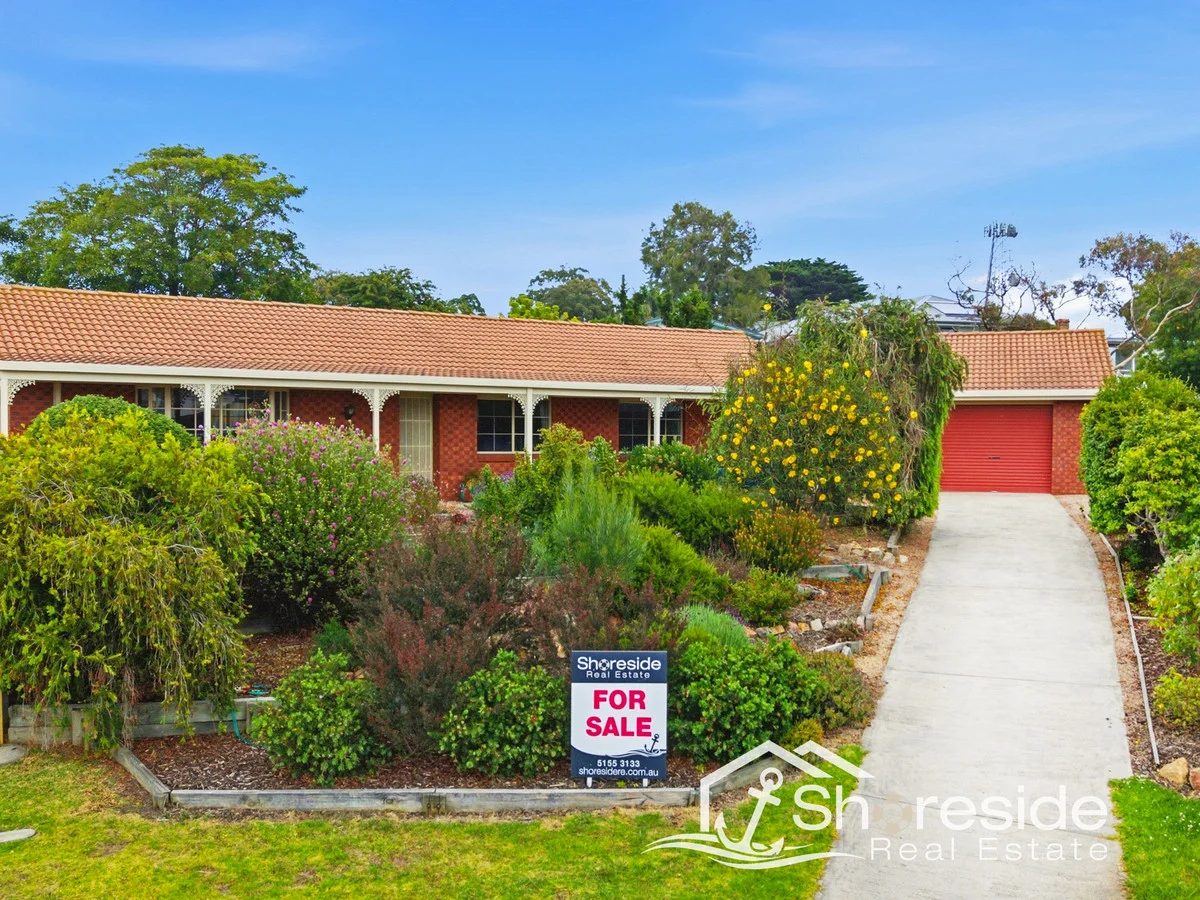 12 Margaret Court, Kalimna VIC 3909