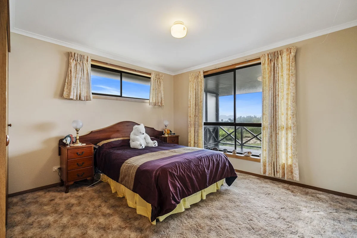 Additional image 17 of 16 Bridge Street, Swansea TAS 7190