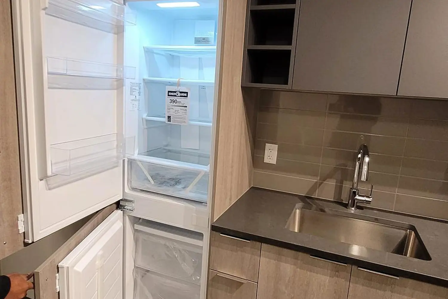 Additional image 6 of 2033 Kennedy Road 302