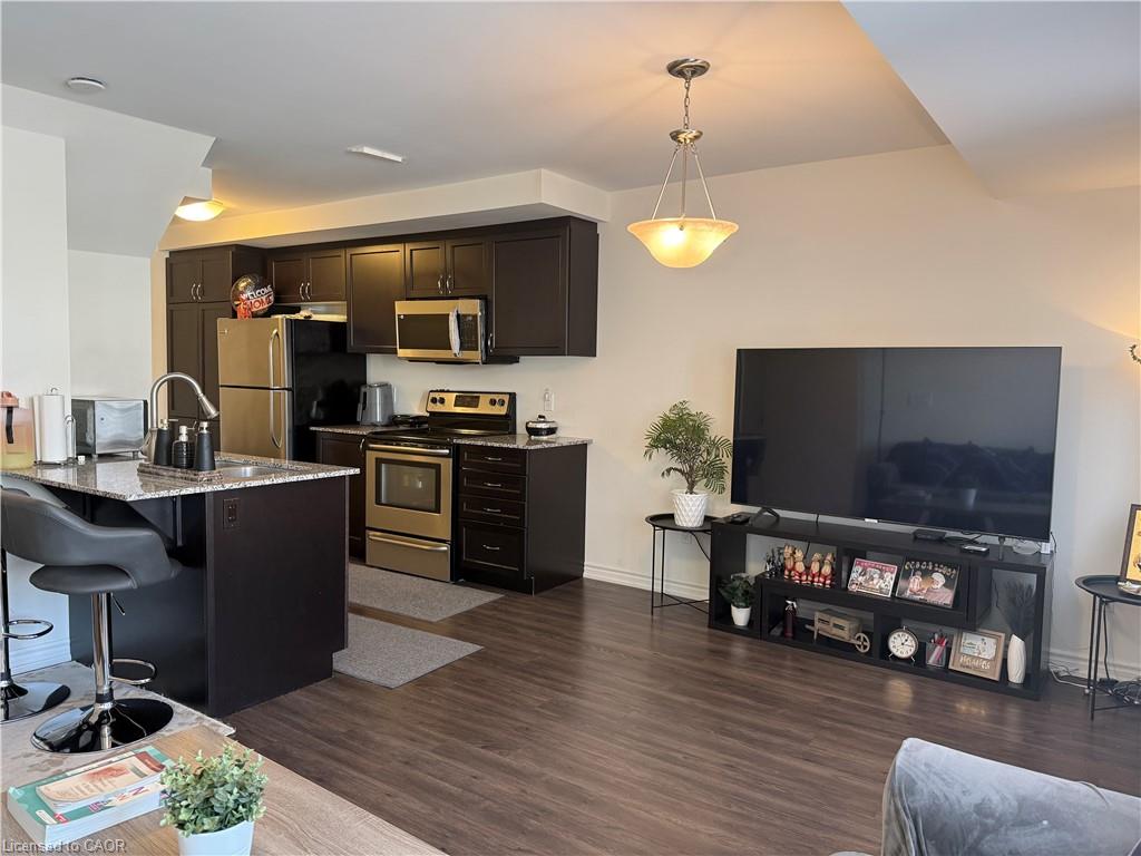 Additional image 3 of 922 Apple Hill Lane, Kitchener, ON, N2R 0L7