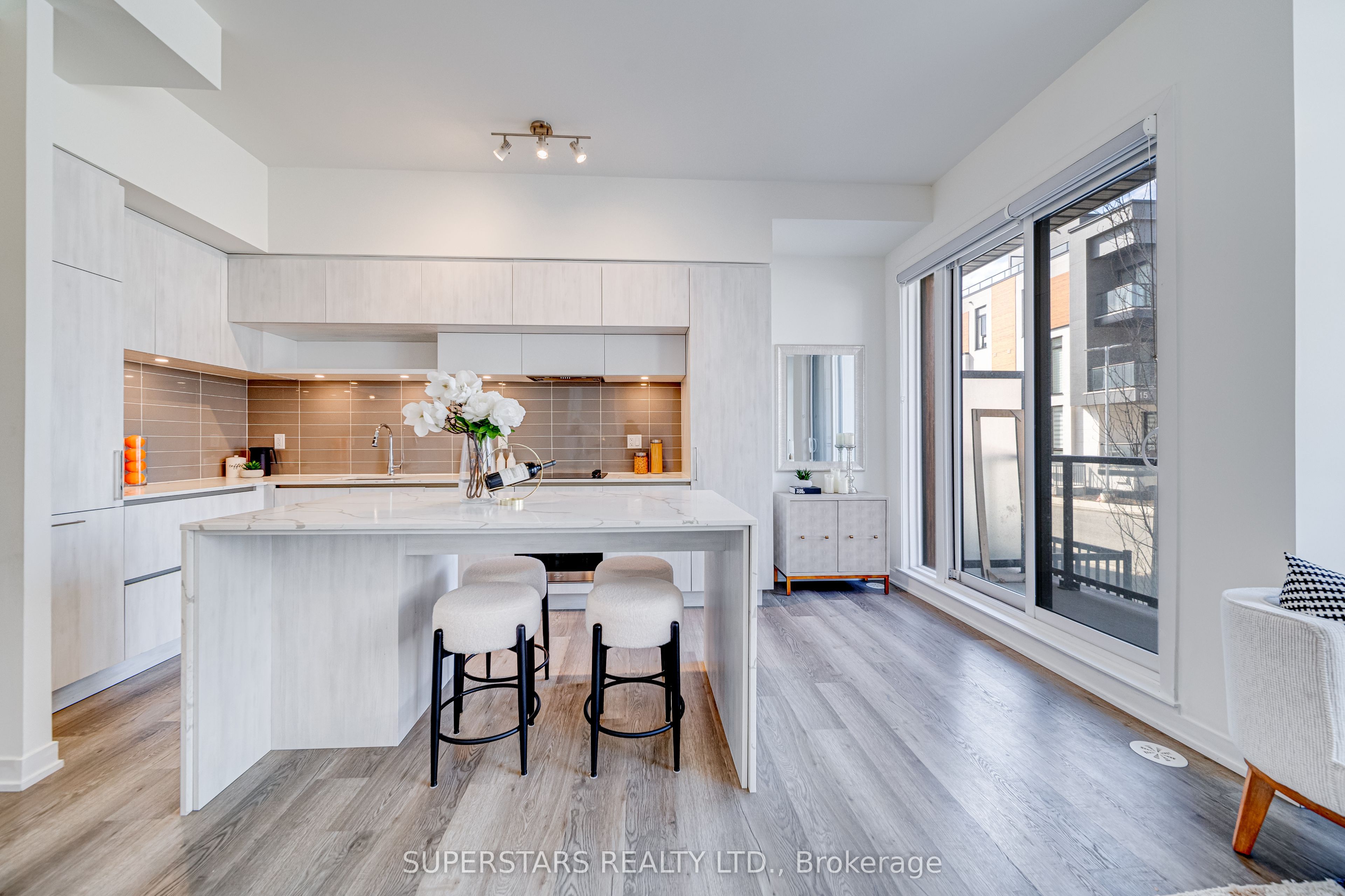 Additional image 3 of 705-5 Steckley House Lane, Richmond Hill, ON, L4S 0N2