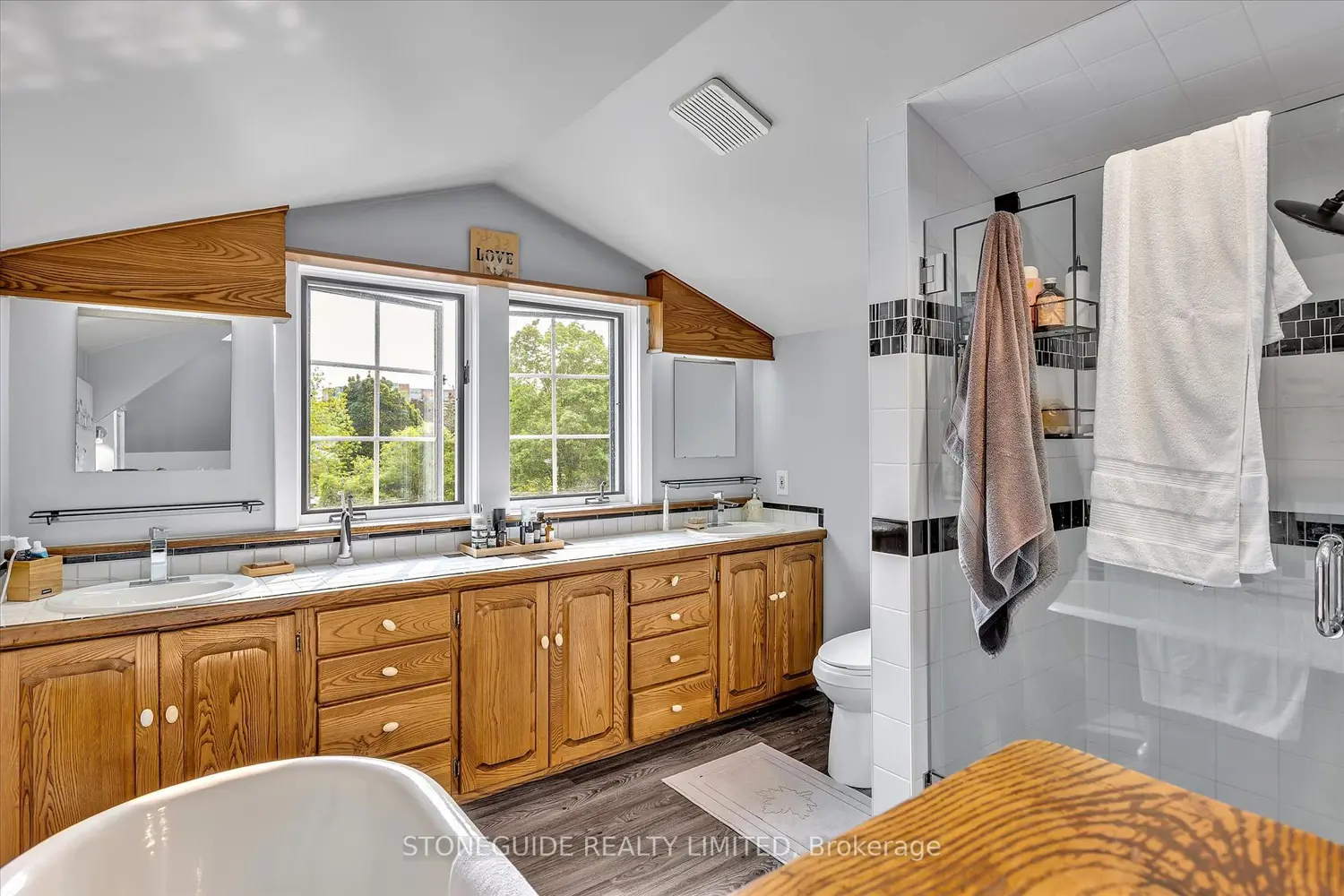 Additional image 12 of 454 Mark Street