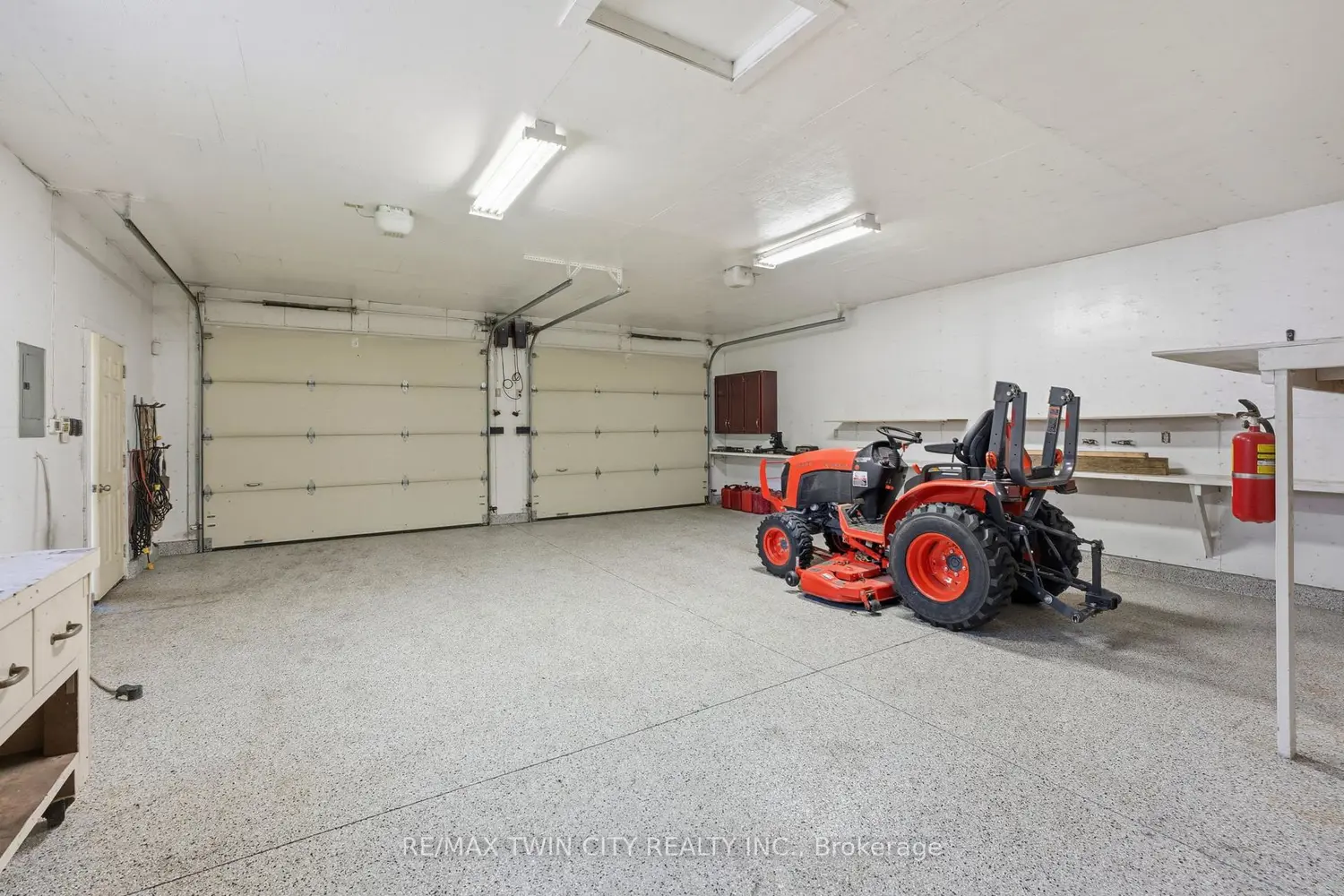 Additional image 13 of 24 River Road