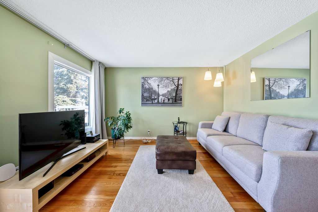 Additional image 5 of 50 Cedarwood Rise SW, Calgary, AB, T2W3H9