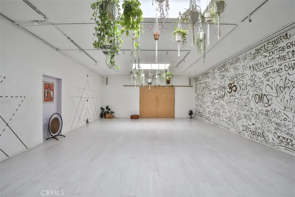 Additional image 12 of 12513 Venice Blvd, Los Angeles, CA 90066