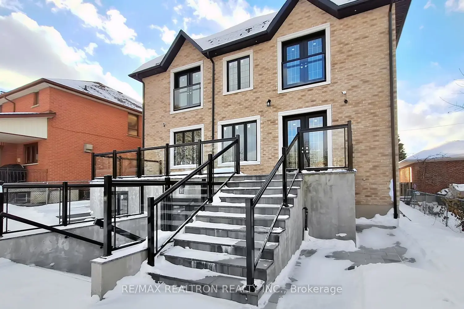 Additional image 19 of 9 Roxaline Street