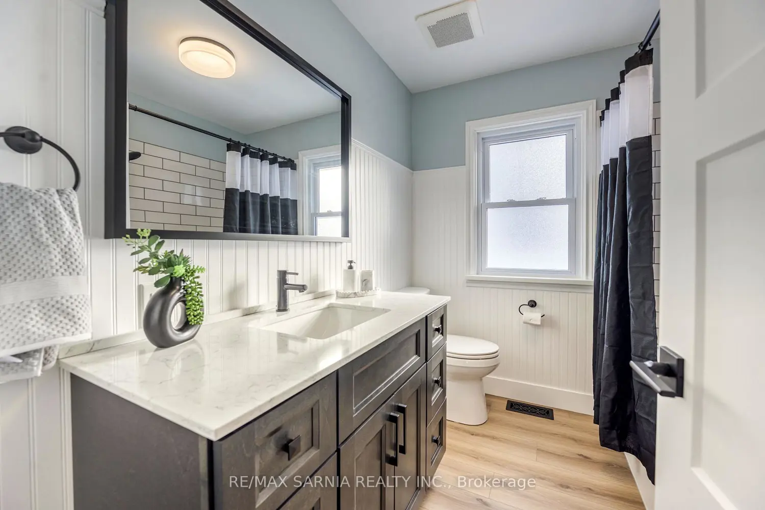 Additional image 13 of 4083 London Line