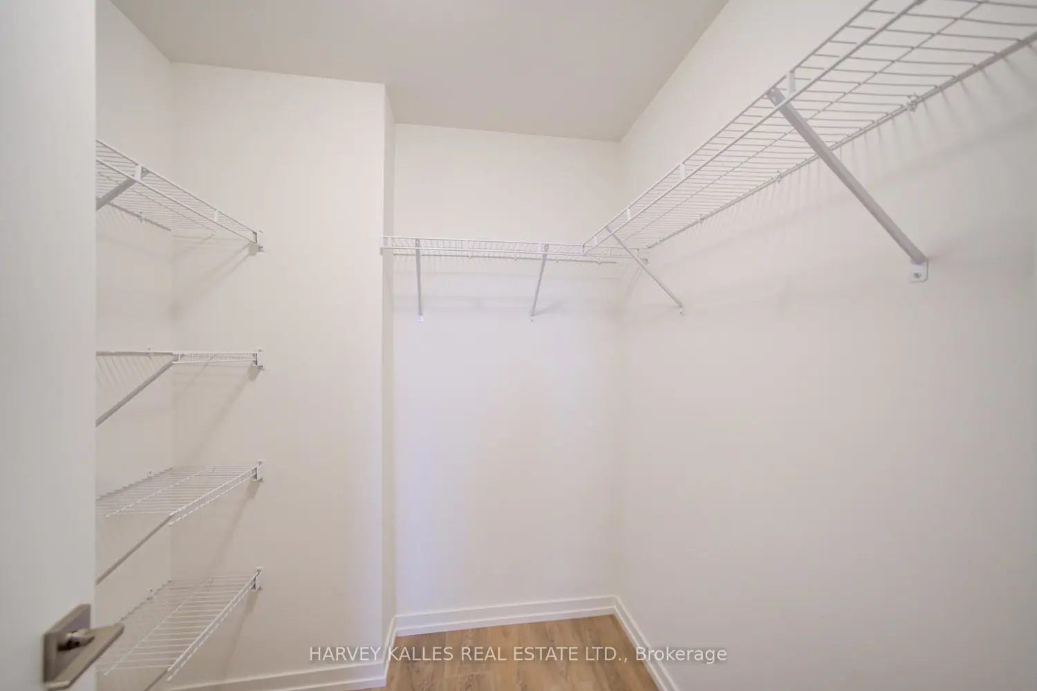 Additional image 15 of 18 Lytham Green Circle 11