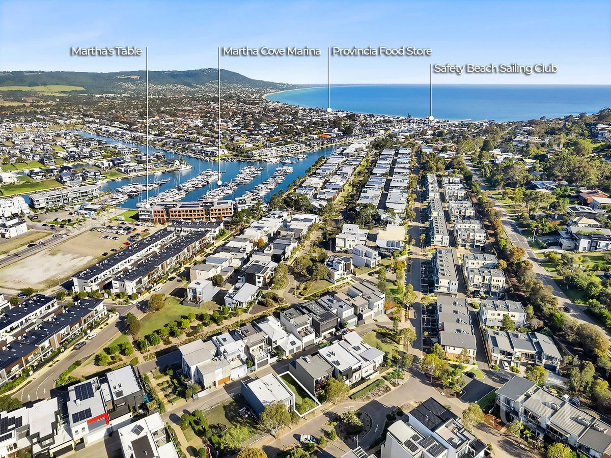 19 Deck Terrace, Safety Beach VIC 3936
