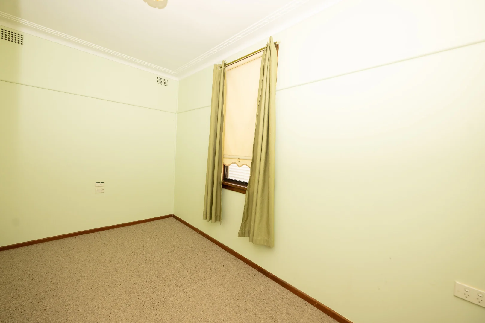 Additional image 7 of 24 Templemore Street, Young NSW 2594