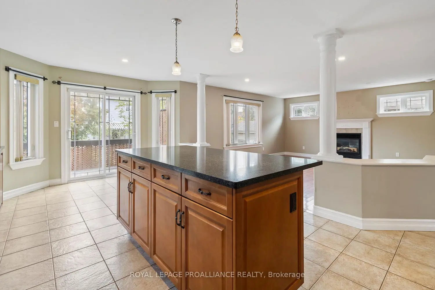 Additional image 4 of 1009 Crestwood Drive