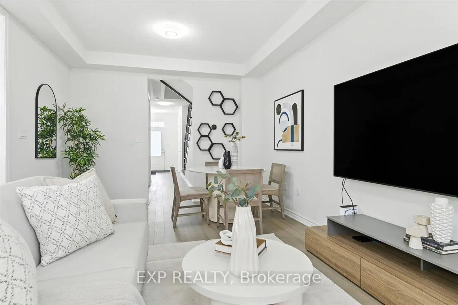 Additional image 6 of 3303 Thunderbird Promenade