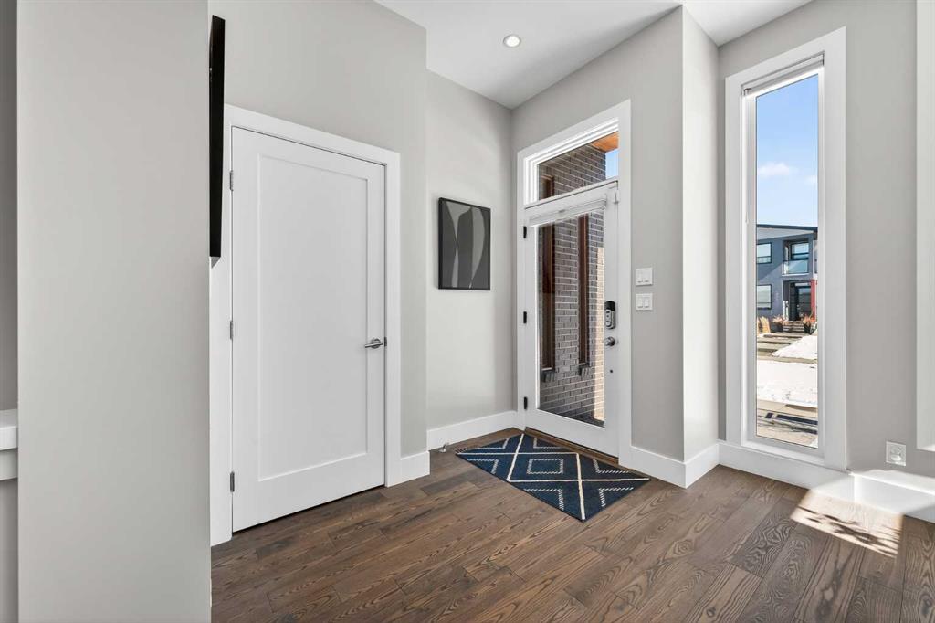 Additional image 3 of 4905 21 Street SW, Calgary, AB, T2T 5B7