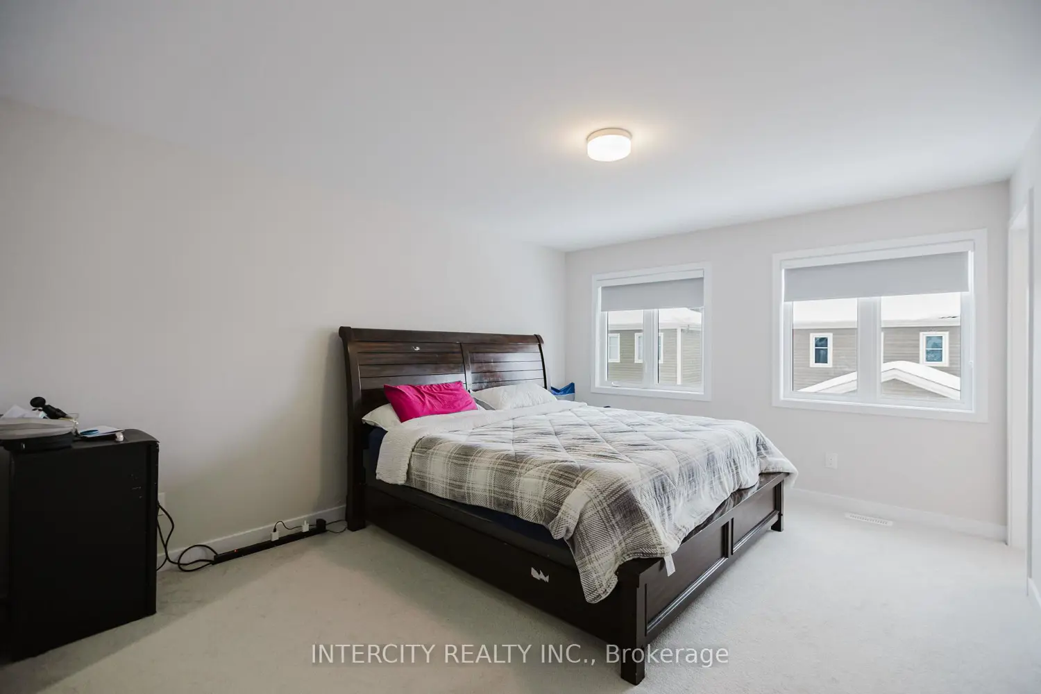 Additional image 12 of 124 Hackamore Crescent