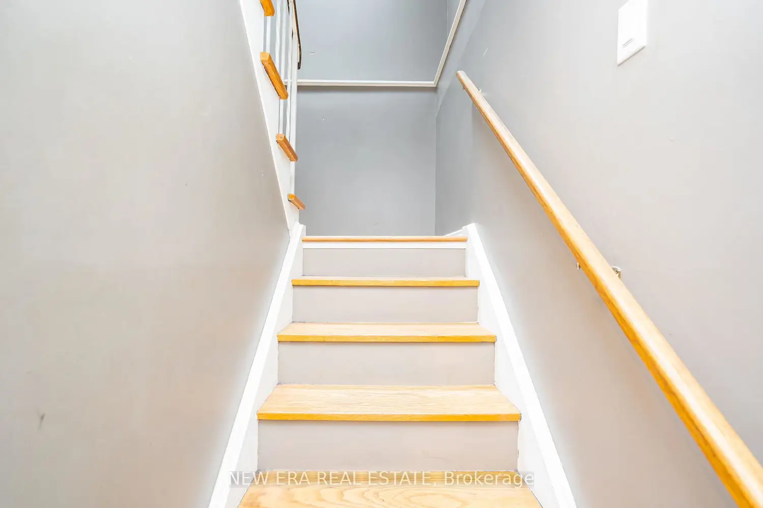 Additional image 8 of 34 Lampman Lane