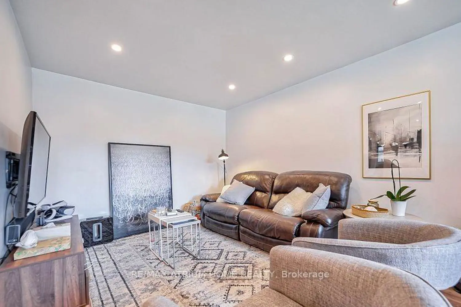 Additional image 5 of 567 Atwater Avenue