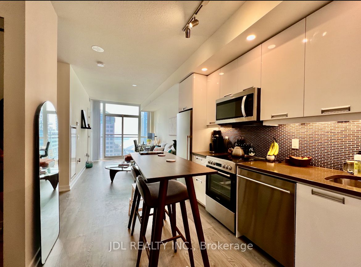 Additional image 3 of 2902-99 John Street, Toronto, ON, M5H 3G2