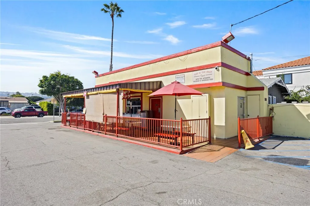 Additional image 16 of 921 S Pacific Coast Ave, Redondo Beach, CA 90277