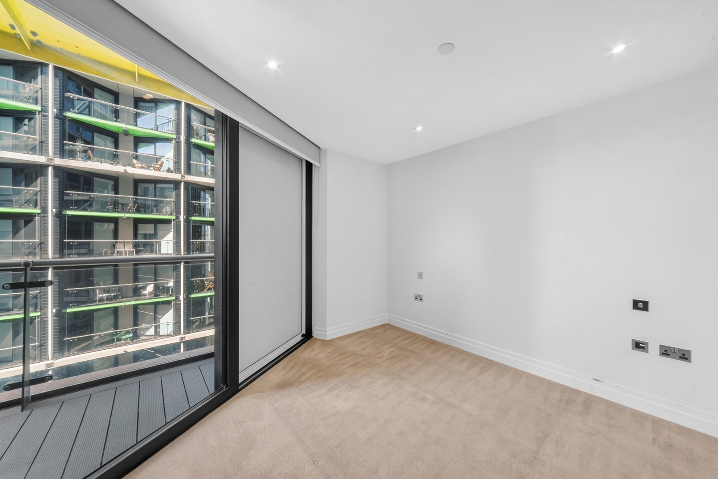 Additional image 9 of 1 Bed Flat, Riverlight Quay, SW11, N1 7GU