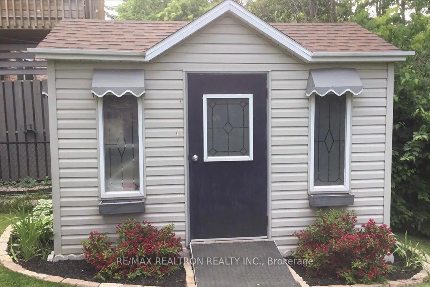 Additional image 18 of 44 Columbia Road