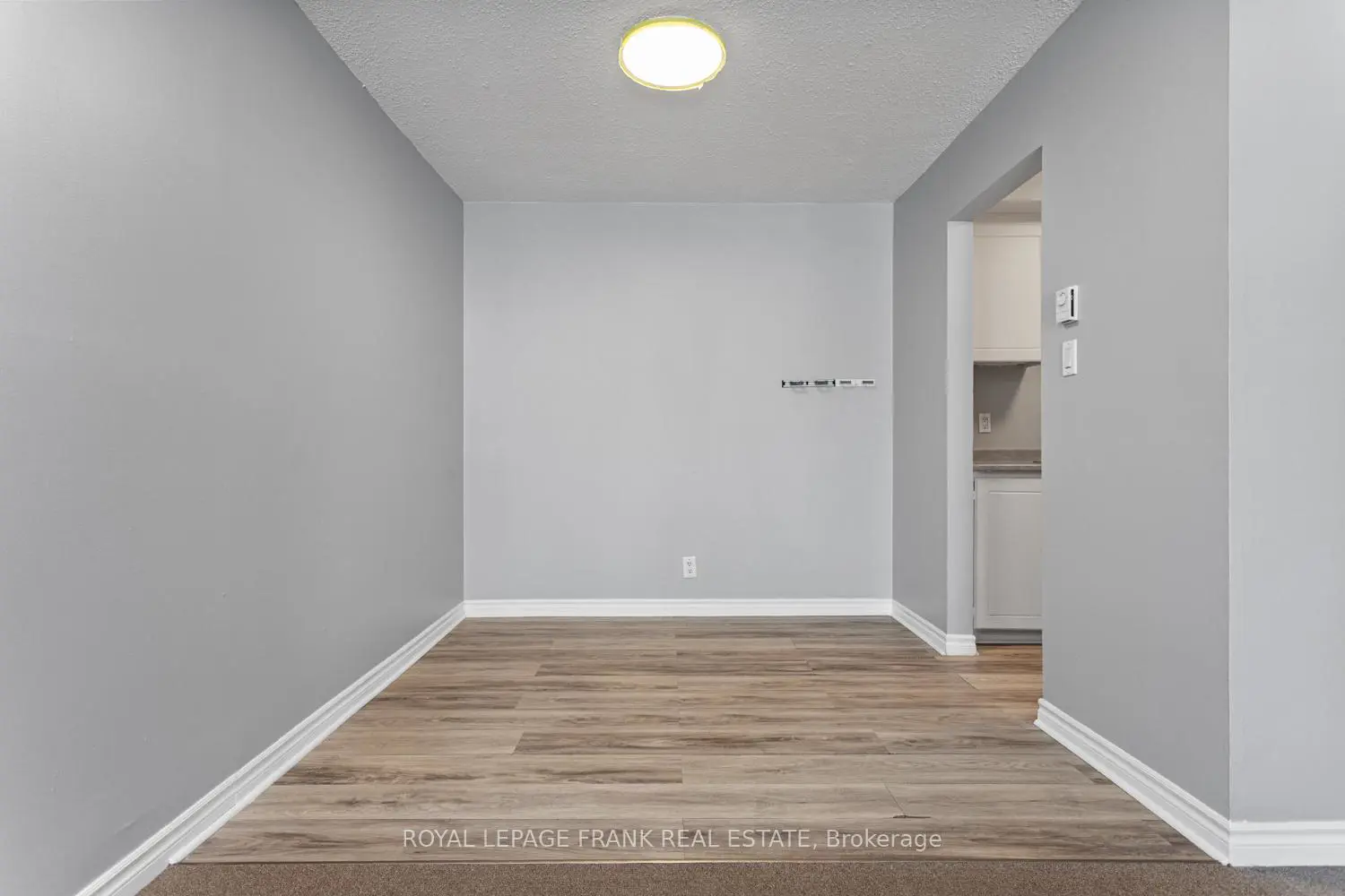 Additional image 7 of 25 College Street 305