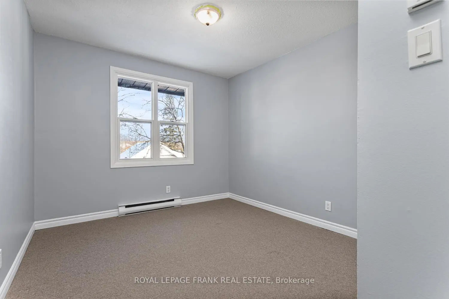 Additional image 10 of 25 College Street 305