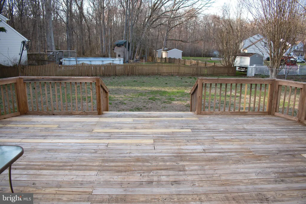 30 Turning Leaf Ct, Dover, DE 19904