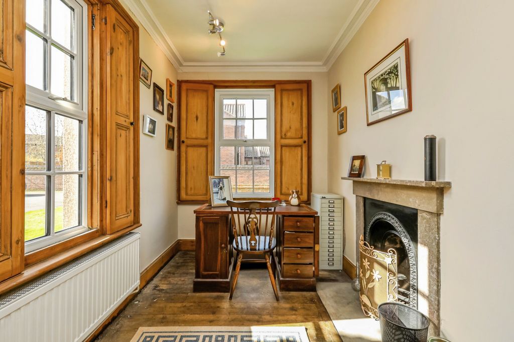 Additional image 9 of 7 bed detached house for sale94, Welham Road, Retford DN22