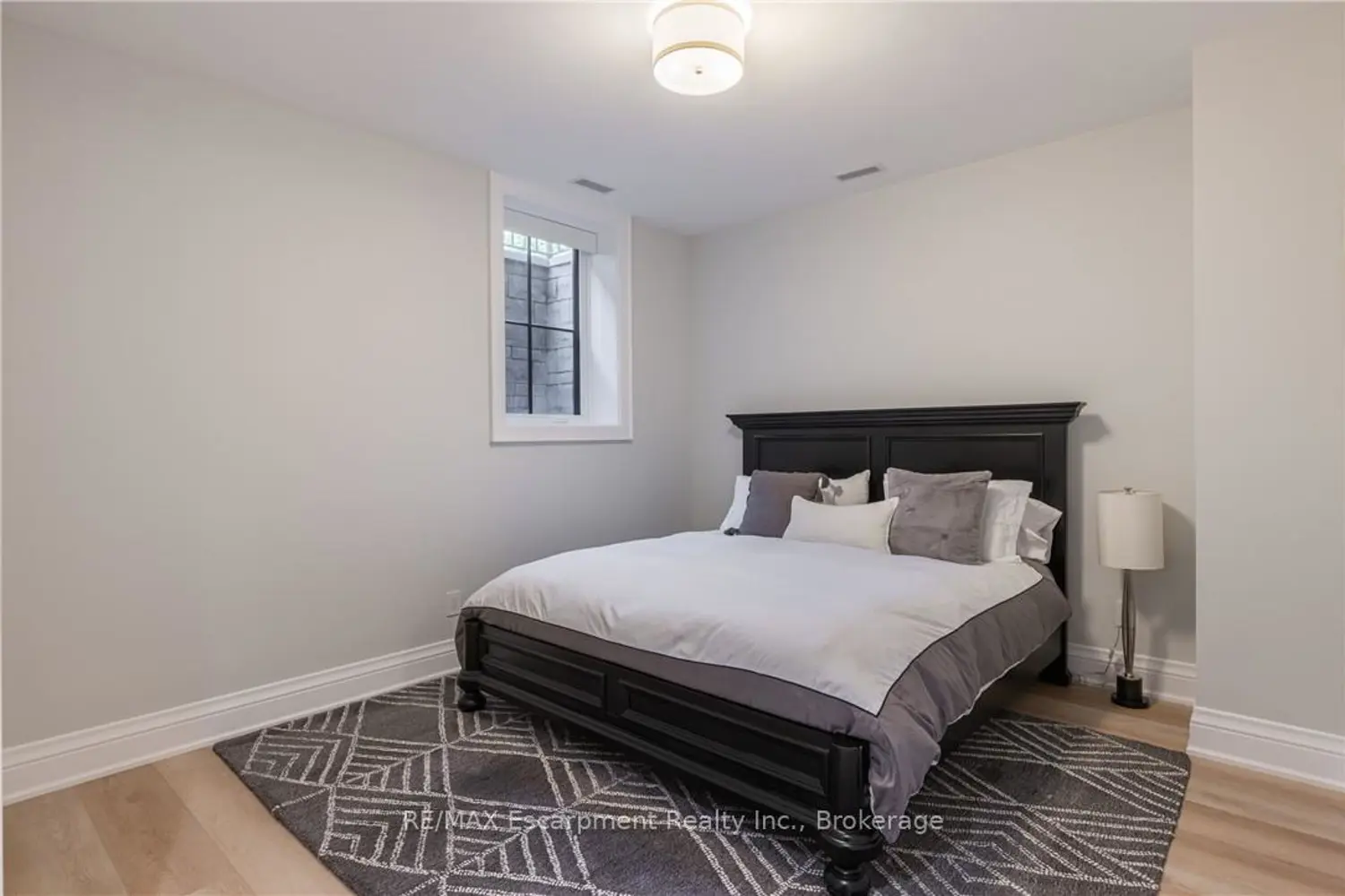 Additional image 14 of 46 Second Street