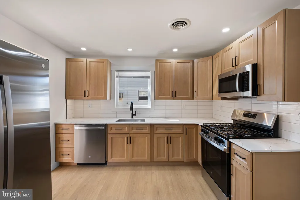 Additional image 9 of 175 Edge Avenue, New Castle, DE 19720