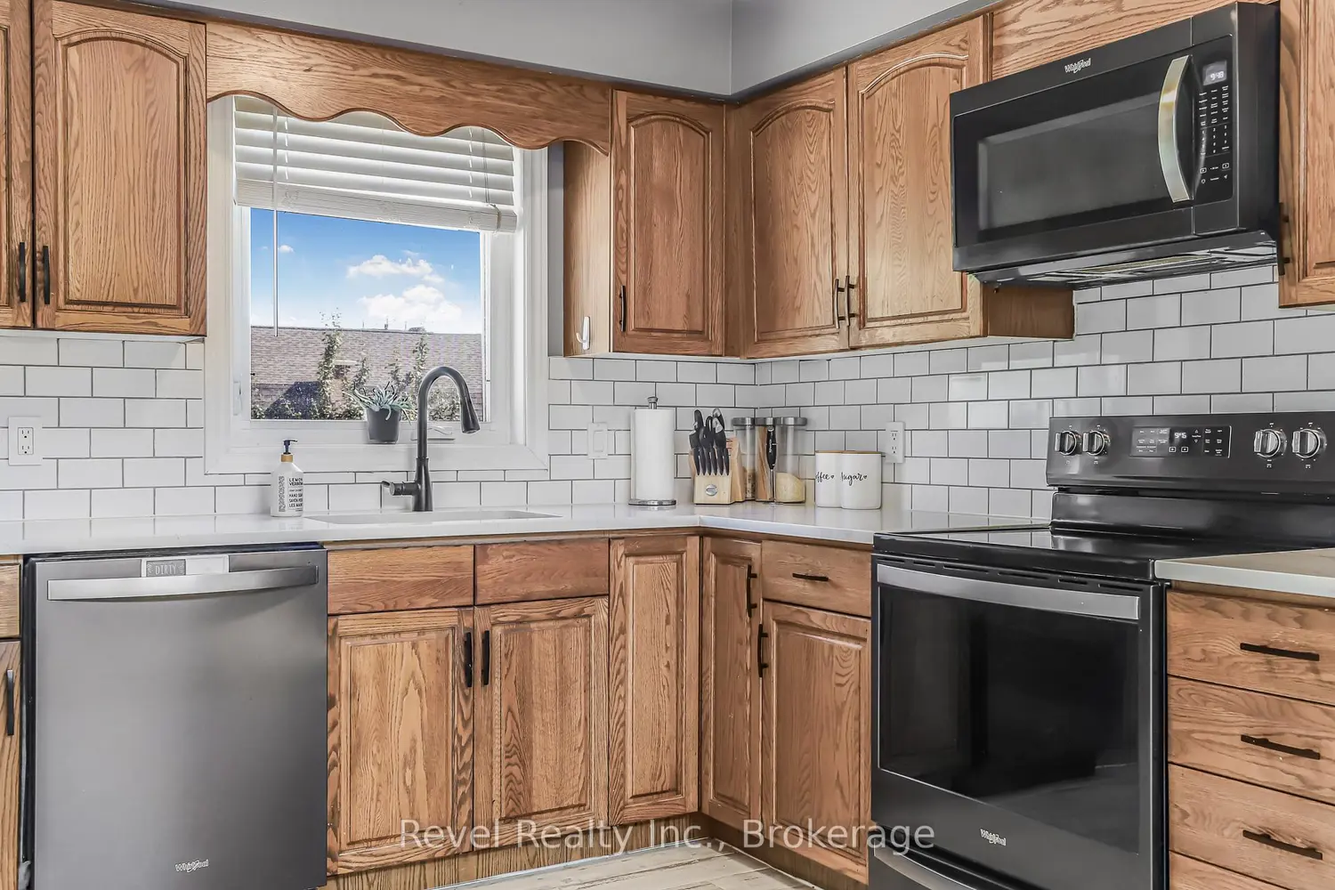 Additional image 14 of 786 8Th Street