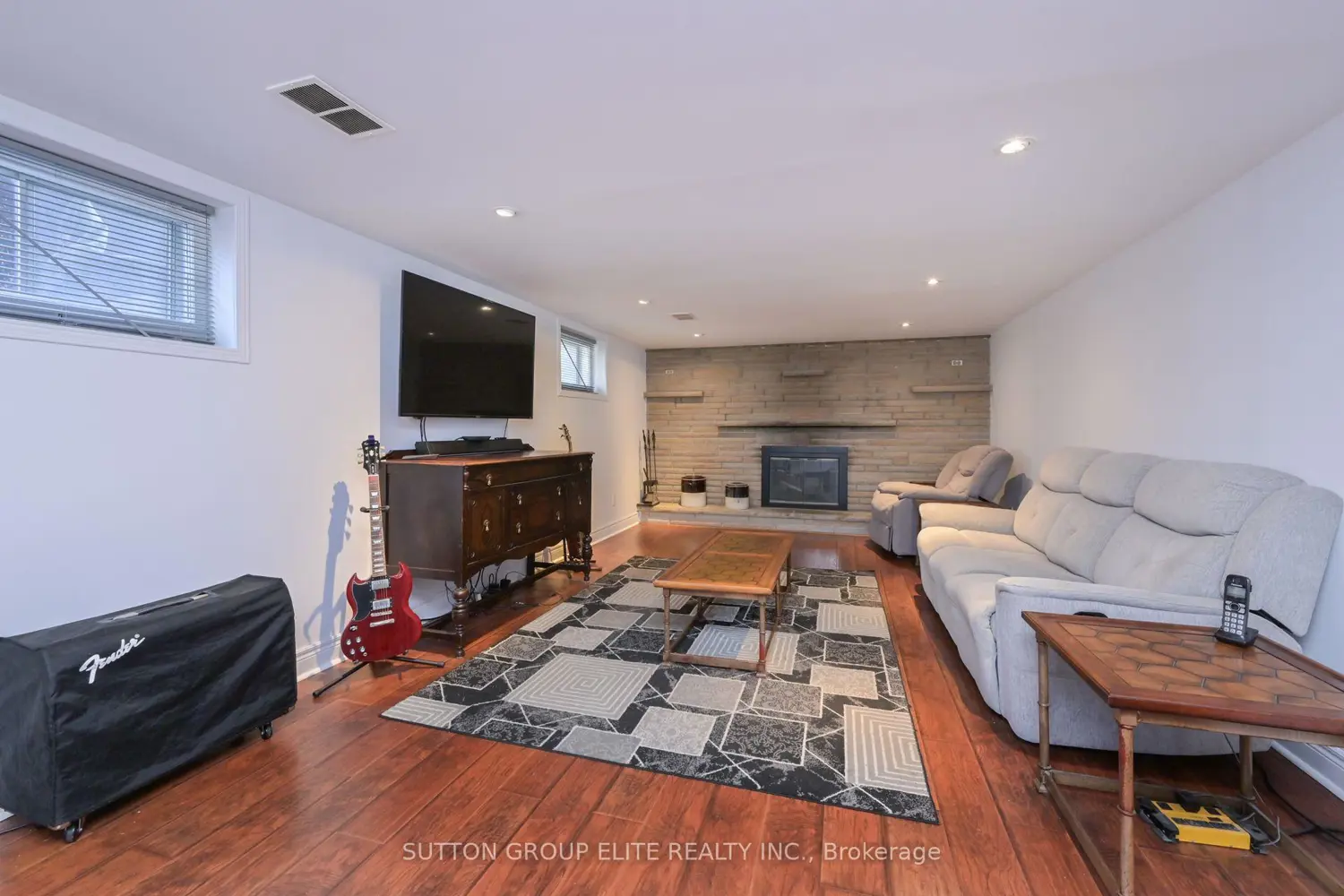 Additional image 9 of 1238 Claredale Road