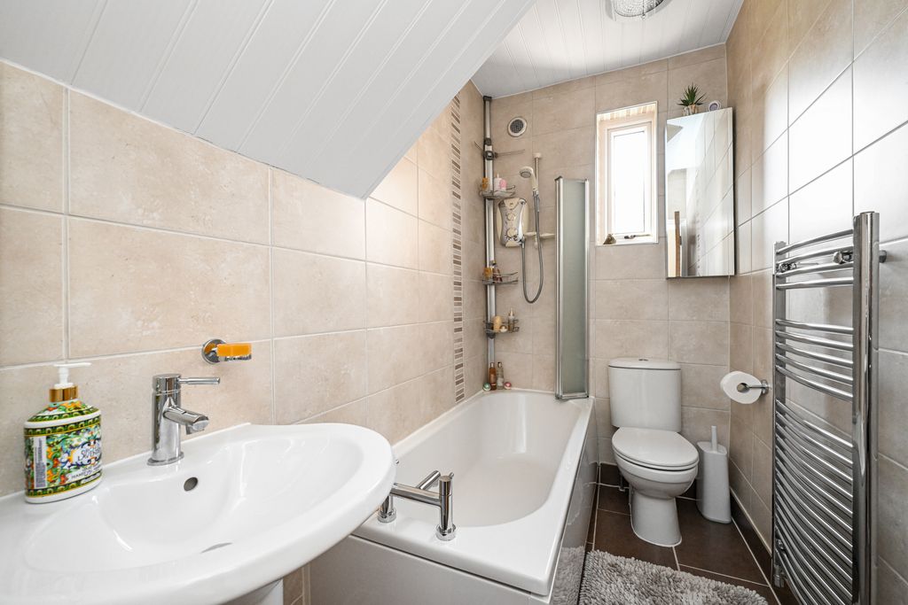 Additional image 13 of 3 bed flat for sale36 Hunter Terrace, Loanhead EH20
