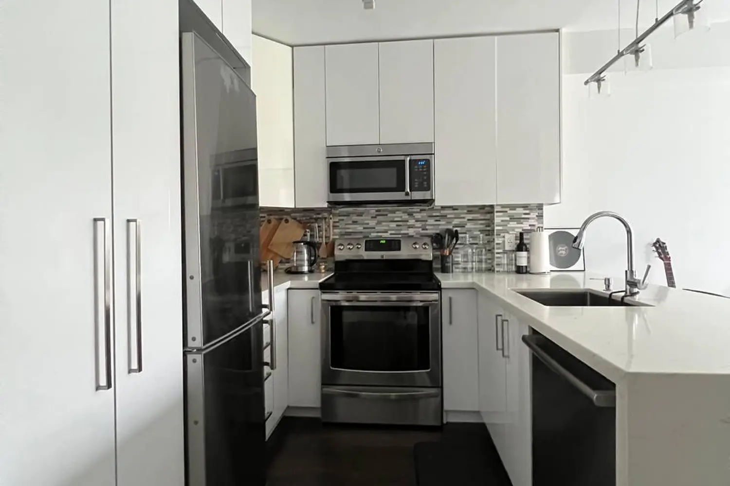 Additional image 6 of 2351 Kennedy Road 113