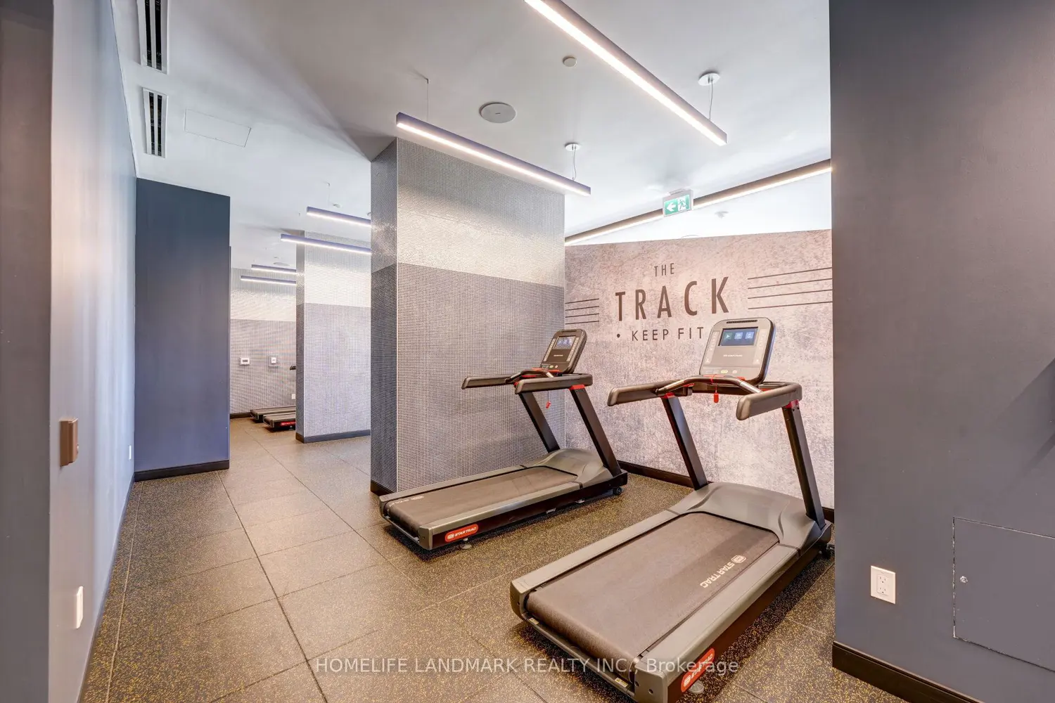 Additional image 16 of 2550 Simcoe Street 2011