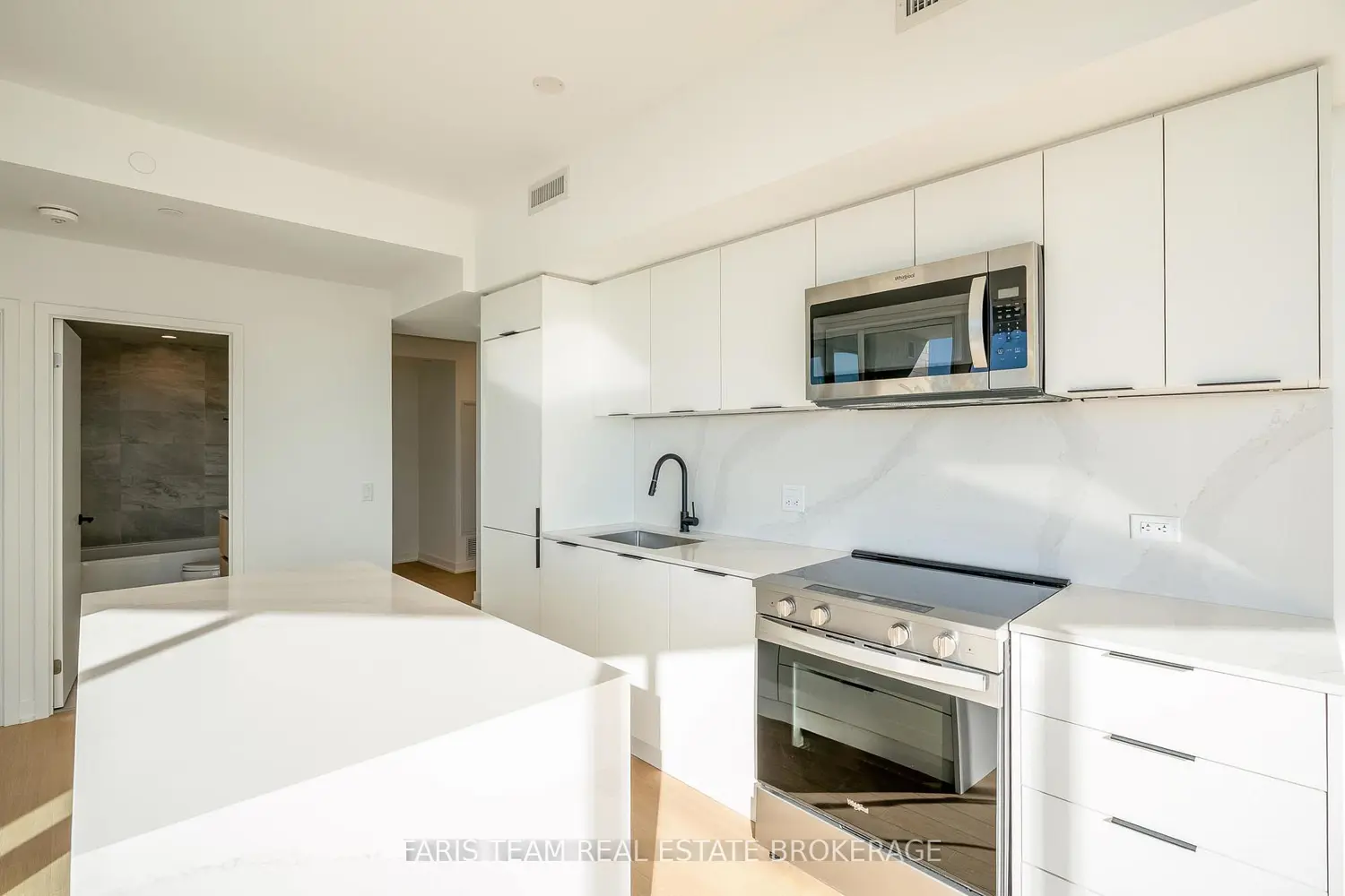 Additional image 7 of 31 Huron Street 216