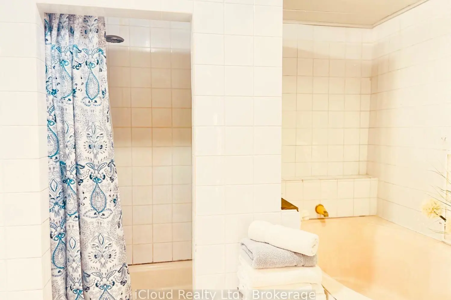 Additional image 20 of 45 Lisa Avenue