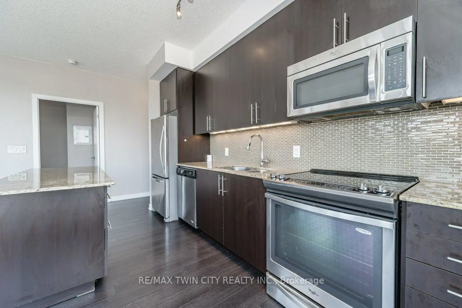 Additional image 6 of 85 Duke Street 402