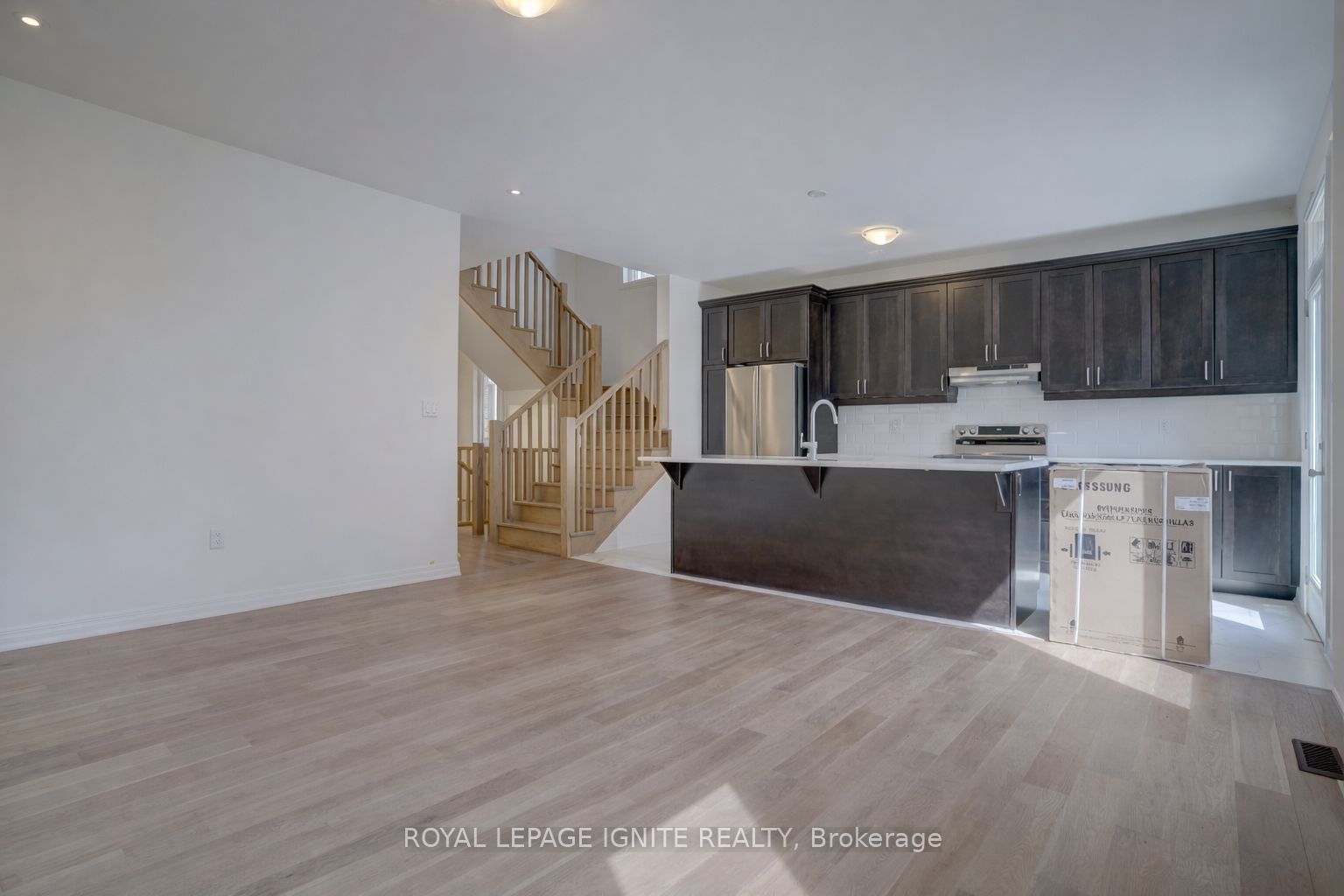 Additional image 5 of 1584 Scarlett Trail, Pickering, ON, L1X 0N9