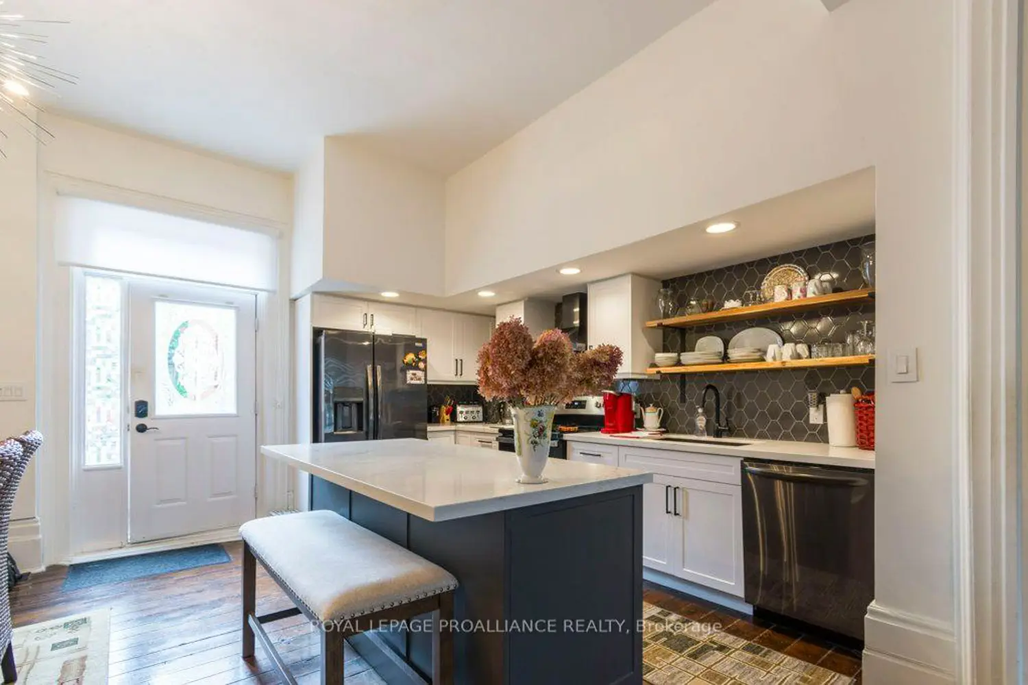 Additional image 5 of 233 John Street 5