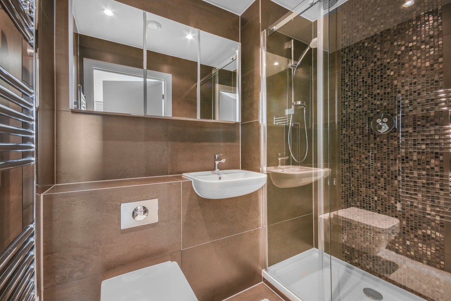 Additional image 7 of 2 Bed Flat, Brogan House, SW8, N1 7GU