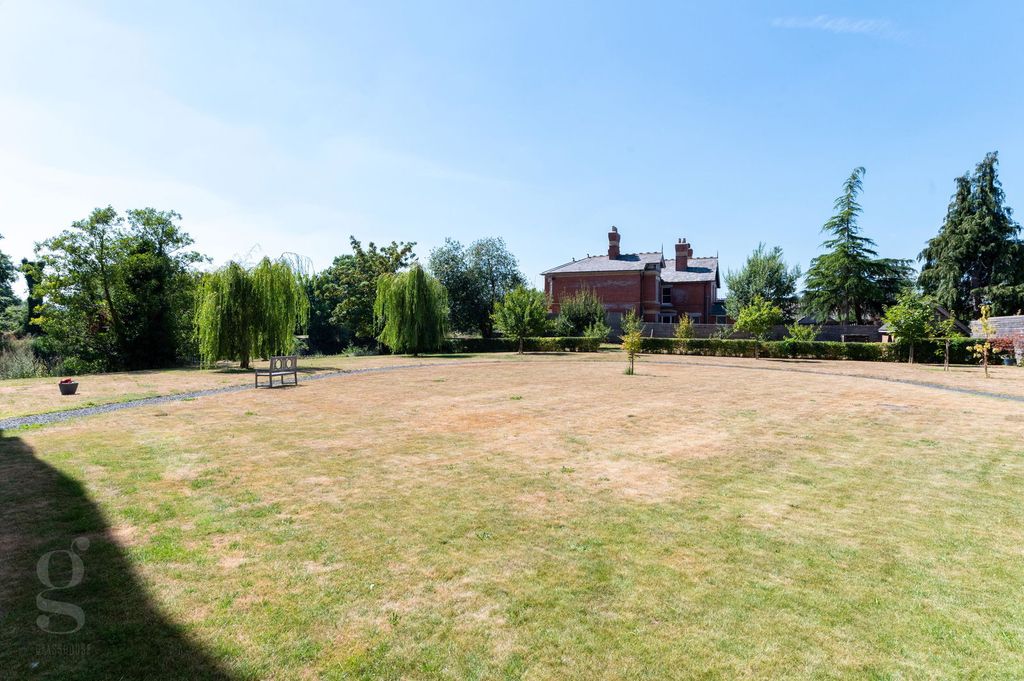 Additional image 20 of 2 bed flat for saleGreyfriars Avenue, Hereford HR4